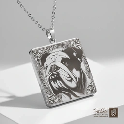 گردنبند طرح نیم‌رخ مقتدر بولداگ (حکاکی لیزری فایبر، مدل قاب مربع) کد 501095
