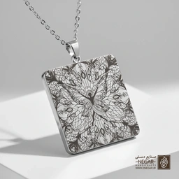 گردنبند طرح پری و تقارن هندسی (حکاکی لیزری فایبر، مدل قاب مربع) کد 501195