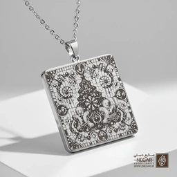 گردنبند طرح درخت کریسمس و زنجبیل (حکاکی لیزری فایبر، مدل قاب مربع) کد 501438