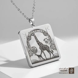 گردنبند طرح زرافه در قاب بیضی (حکاکی لیزری فایبر، مدل قاب مربع) کد 501457