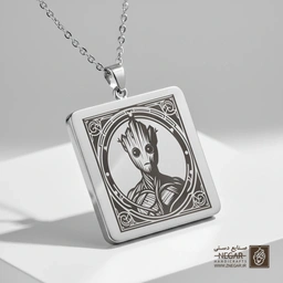 گردنبند طرح چهره گروت در قاب دایره (حکاکی لیزری فایبر، مدل قاب مربع) کد 501569