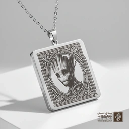 گردنبند طرح گروت متفکر در قاب (حکاکی لیزری فایبر، مدل قاب مربع) کد 501574