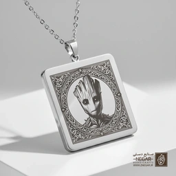 گردنبند طرح آواتار گروت در قاب دایره (حکاکی لیزری فایبر، مدل قاب مربع) کد 501576