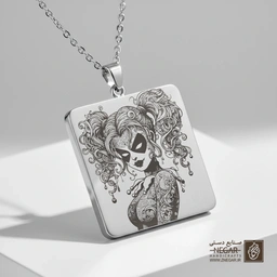 گردنبند طرح هارلی کوئین (نمای ایستاده) (حکاکی لیزری فایبر، مدل قاب مربع) کد 501787