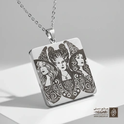 گردنبند طرح چهره جادوگران (حکاکی لیزری فایبر، مدل قاب مربع) کد 501856