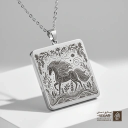 گردنبند طرح اسب در حال دویدن (حکاکی لیزری فایبر، مدل قاب مربع) کد 501878