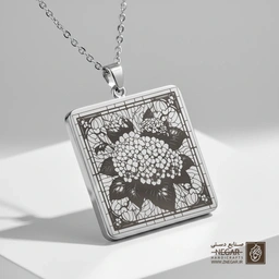گردنبند طرح دسته گل صدتومانی (حکاکی لیزری فایبر، مدل قاب مربع) کد 501933