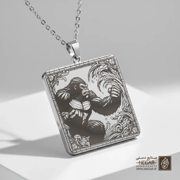 گردنبند طرح نبرد کینگ کونگ (حکاکی لیزری فایبر، مدل قاب مربع) کد 502054