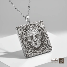 گردنبند طرح گالوم (Lord of the Rings) (حکاکی لیزری فایبر، مدل قاب مربع) کد 502100