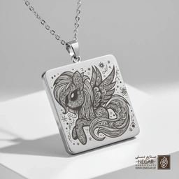 گردنبند طرح پونی با نقوش اسلیمی (حکاکی لیزری فایبر، مدل قاب مربع) کد 502405