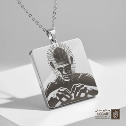 گردنبند طرح پین‌هد - نمای نزدیک (حکاکی لیزری فایبر، مدل قاب مربع) کد 502636