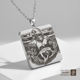 گردنبند طرح فوتبالیست در استادیوم (حکاکی لیزری فایبر، مدل قاب مربع) کد 502923