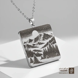 گردنبند طرح خورشید بر فراز کوهستان برفی (حکاکی لیزری فایبر، مدل قاب مربع) کد 503139