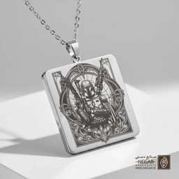 گردنبند طرح ماندالورین مسلح (Mandalorian) (حکاکی لیزری فایبر، مدل قاب مربع) کد 503325