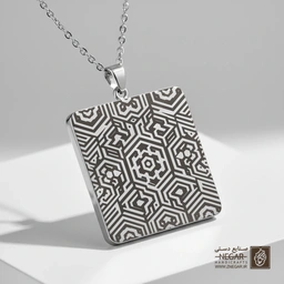 گردنبند طرح الگوی هندسی مدرن سه‌بعدی (حکاکی لیزری فایبر، مدل قاب مربع) کد 503395