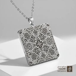 گردنبند طرح تابلو الگوی هندسی گل‌دار استنسیل (Stencil Pattern ) (حکاکی لیزری فایبر، مدل قاب مربع) کد