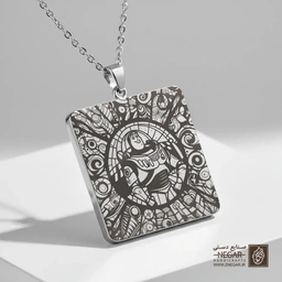 گردنبند طرح باز لایتیر در قاب دایره‌ای هنری (حکاکی لیزری فایبر، مدل قاب مربع) کد 503620