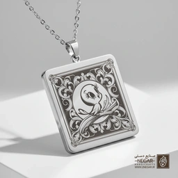 گردنبند طرح کلاسیک توئیتی در قاب مربعی (حکاکی لیزری فایبر، مدل قاب مربع) کد 503724