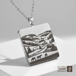 گردنبند طرح منظره یلوستون و اسب‌ها (حکاکی لیزری فایبر، مدل قاب مربع) کد 503942