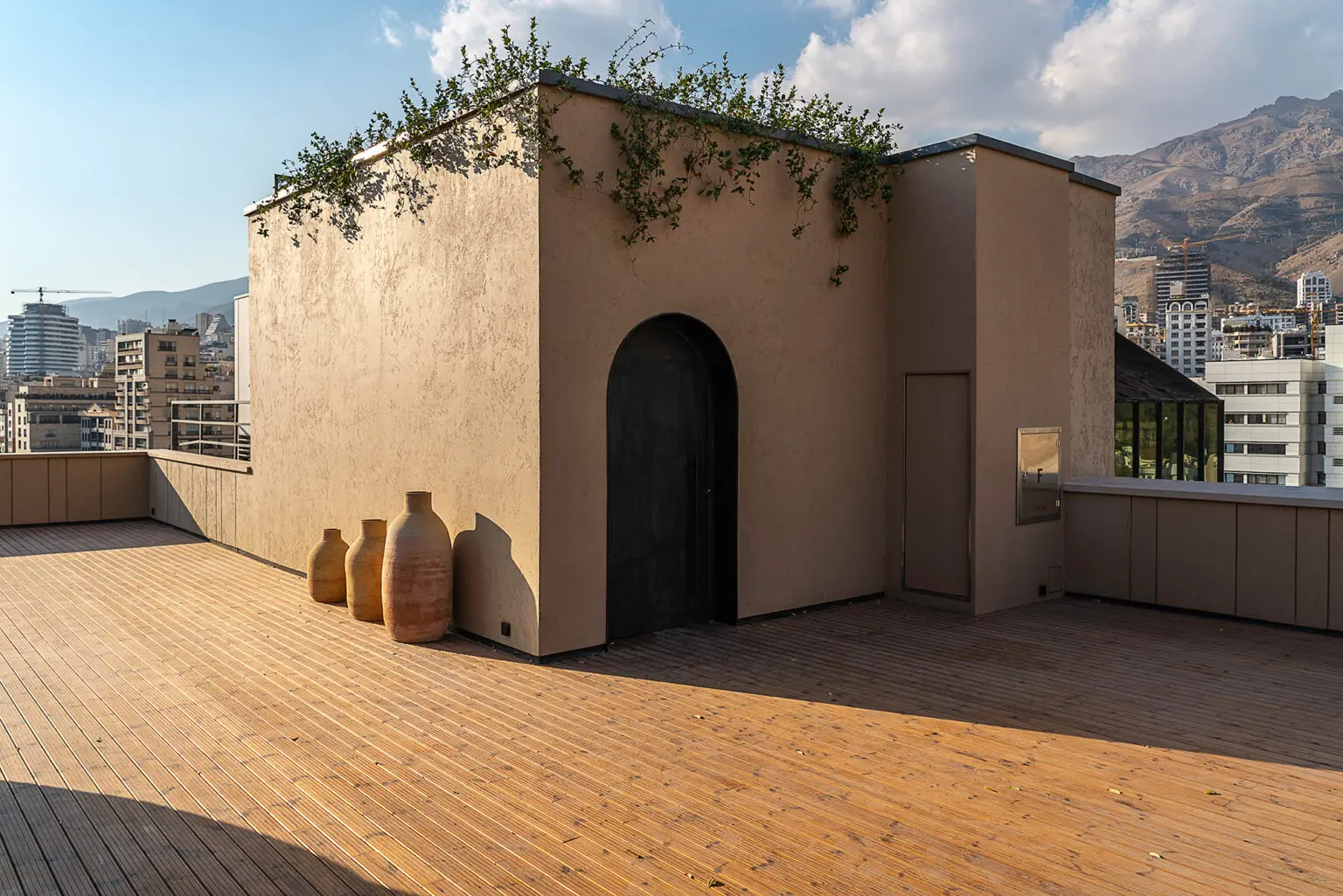 نما مدرن میکروسمنت - نما سیمانی - اجرا نما سیمانی - نما شسته - شسته کاری  نمای مدرن سیمانی - نما سیمانی - شسته کاری - نما شسته - نما سیمانی ساری - میکروسمنت ساری ساری