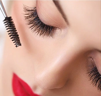 بررسی انواع ریمل و تاثیر آن در آرایش چشم